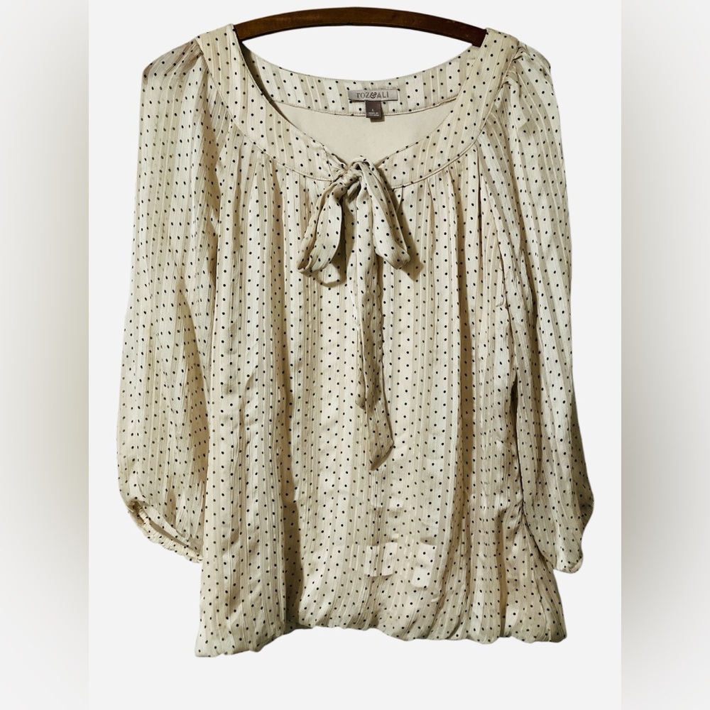 Roz & Ali Blouson Top Size L Polka Dot Black and White Tie Flowy Blouson